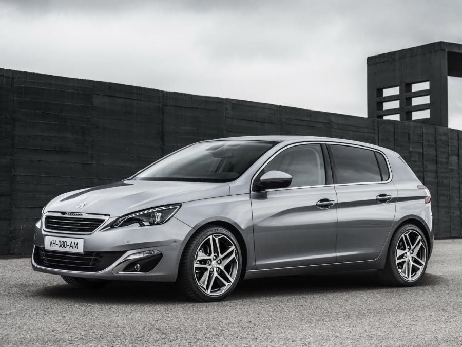  Peugeot 308 2013 года  (фото 22 из 47)